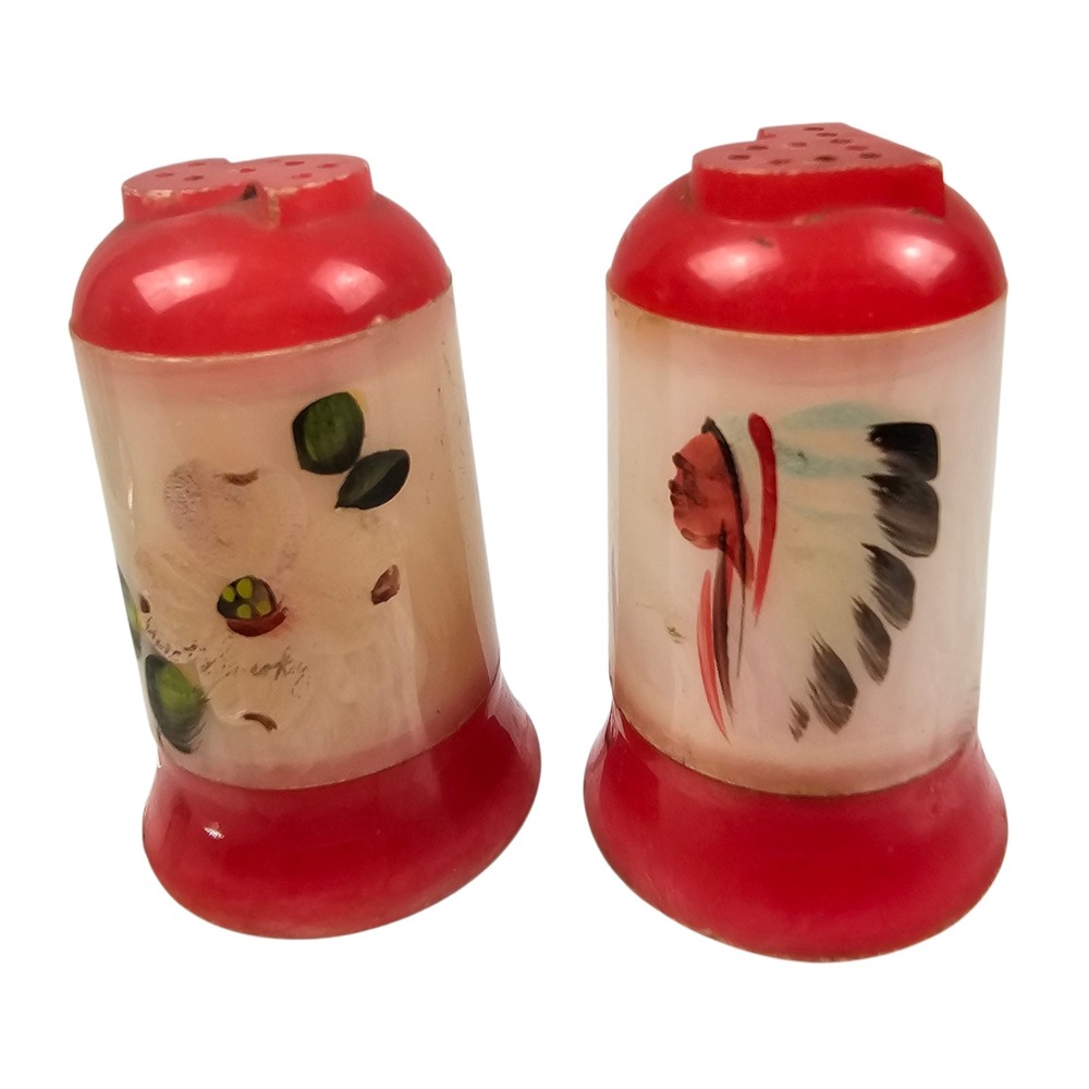 Vtg Red Native‎ American Chief Floral Salt and Pepper Shakers Set Hand Painted